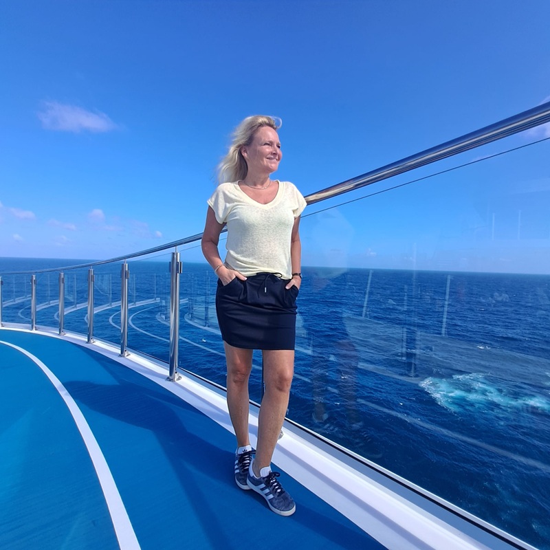 Eva an Deck der Mein Schiff 7